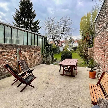La Chambre Jaune Maison Avec Grande Terrasse Et Garage Prive Lilla