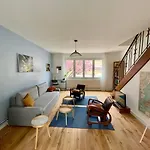 La Chambre Jaune Maison Avec Grande Terrasse Et Garage Prive リール
