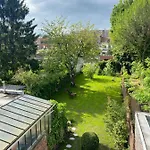 別荘 La Chambre Jaune Maison Avec Grande Terrasse Et Garage Prive リール