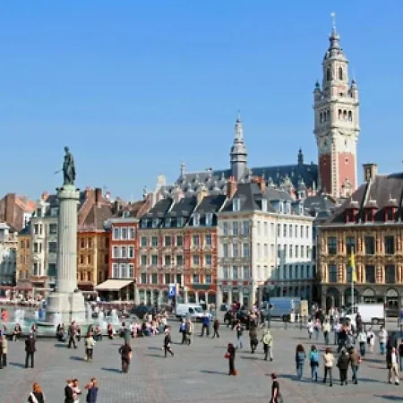 La Chambre Jaune Maison Avec Grande Terrasse Et Garage Prive